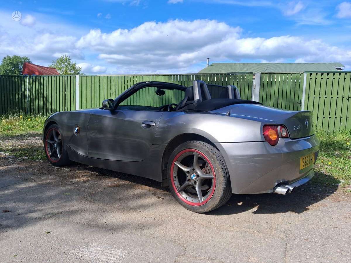 BMW Z4, 2.5 l., convertible