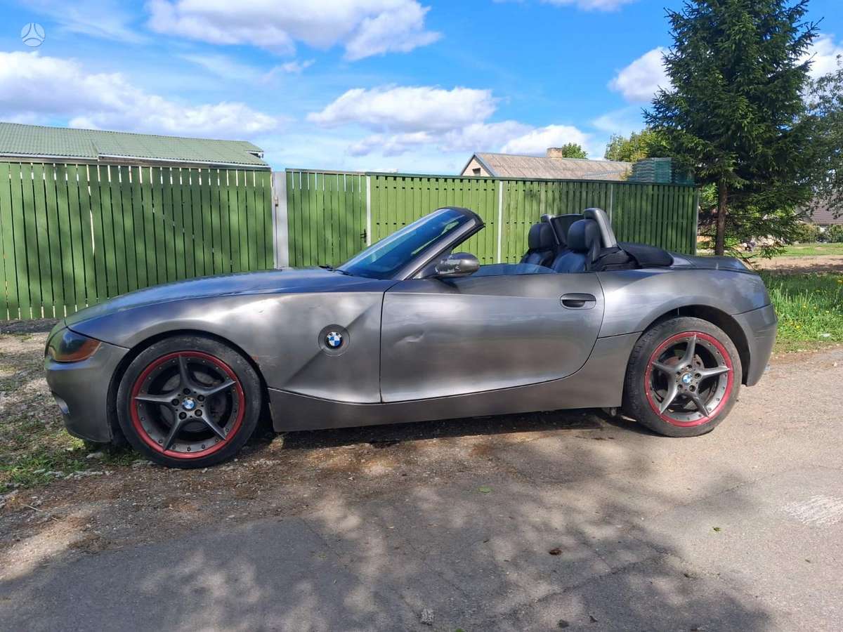 BMW Z4, 2.5 l., convertible
