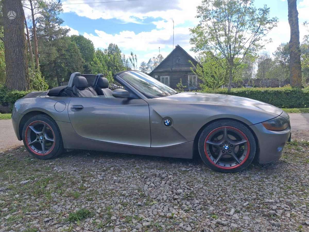BMW Z4, 2.5 l., convertible