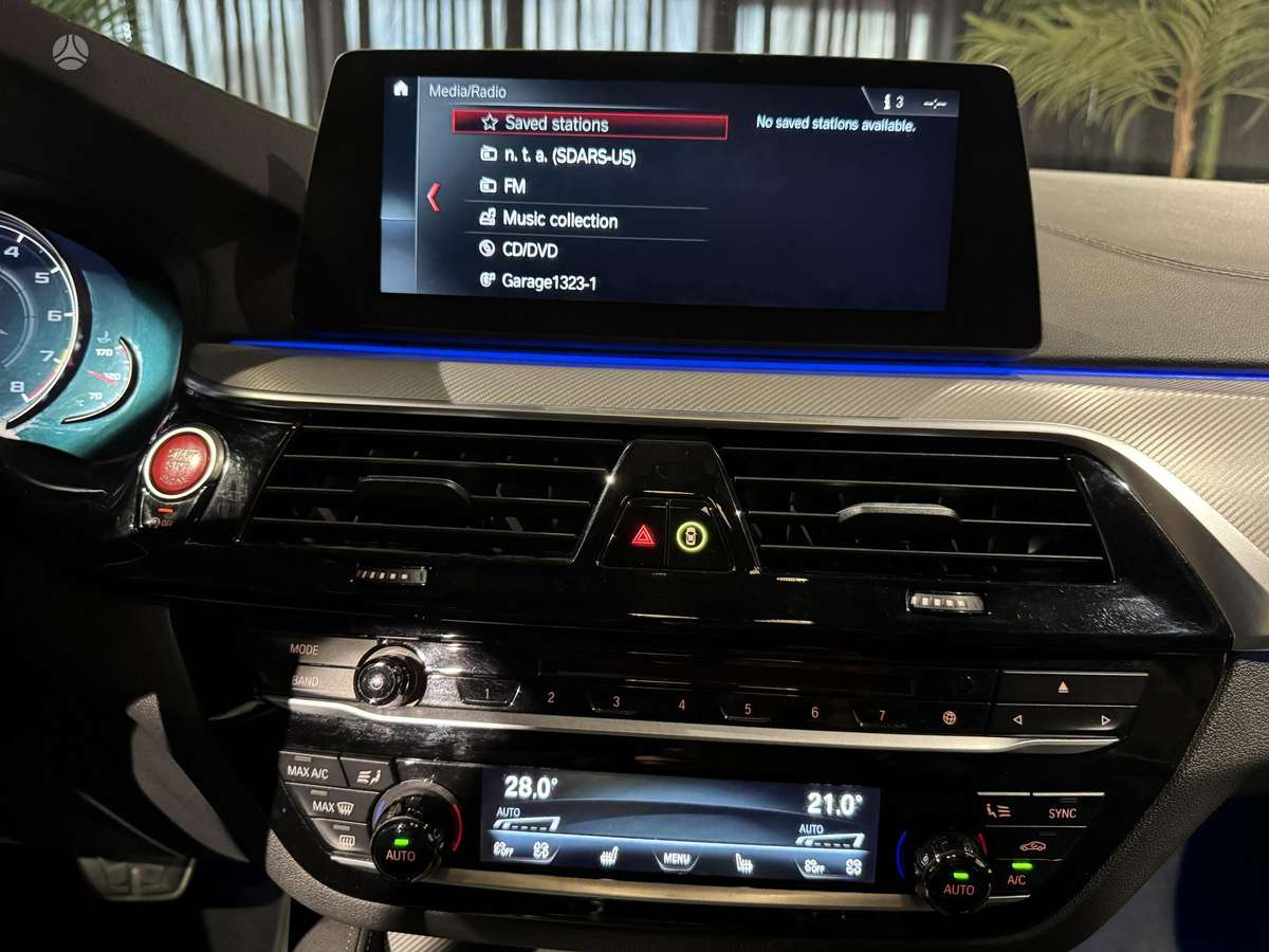 BMW M5, 4.4 l., Седан