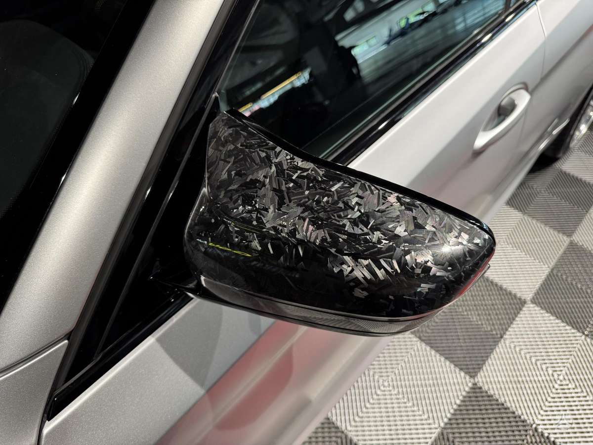 BMW M5, 4.4 l., saloon / sedan