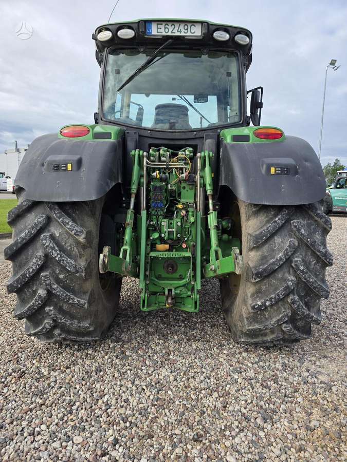 John Deere 6215R, тракторы