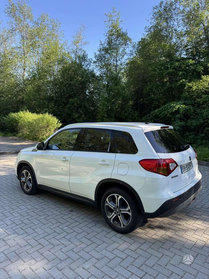 Suzuki Vitara, 1.6 l., Минивэн