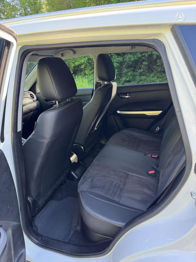 Suzuki Vitara, 1.6 l., Минивэн