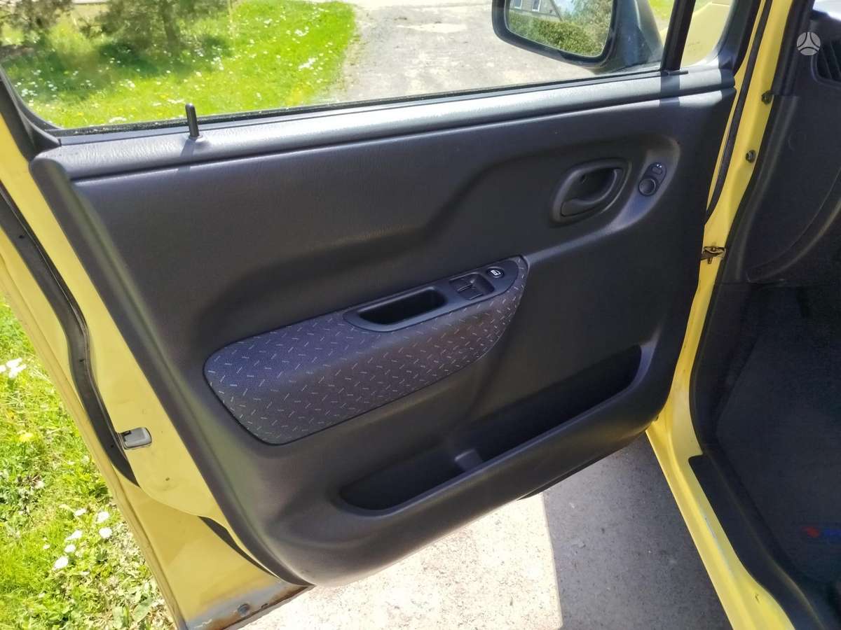 Suzuki Wagon R+, 1.3 l., saloon / sedan
