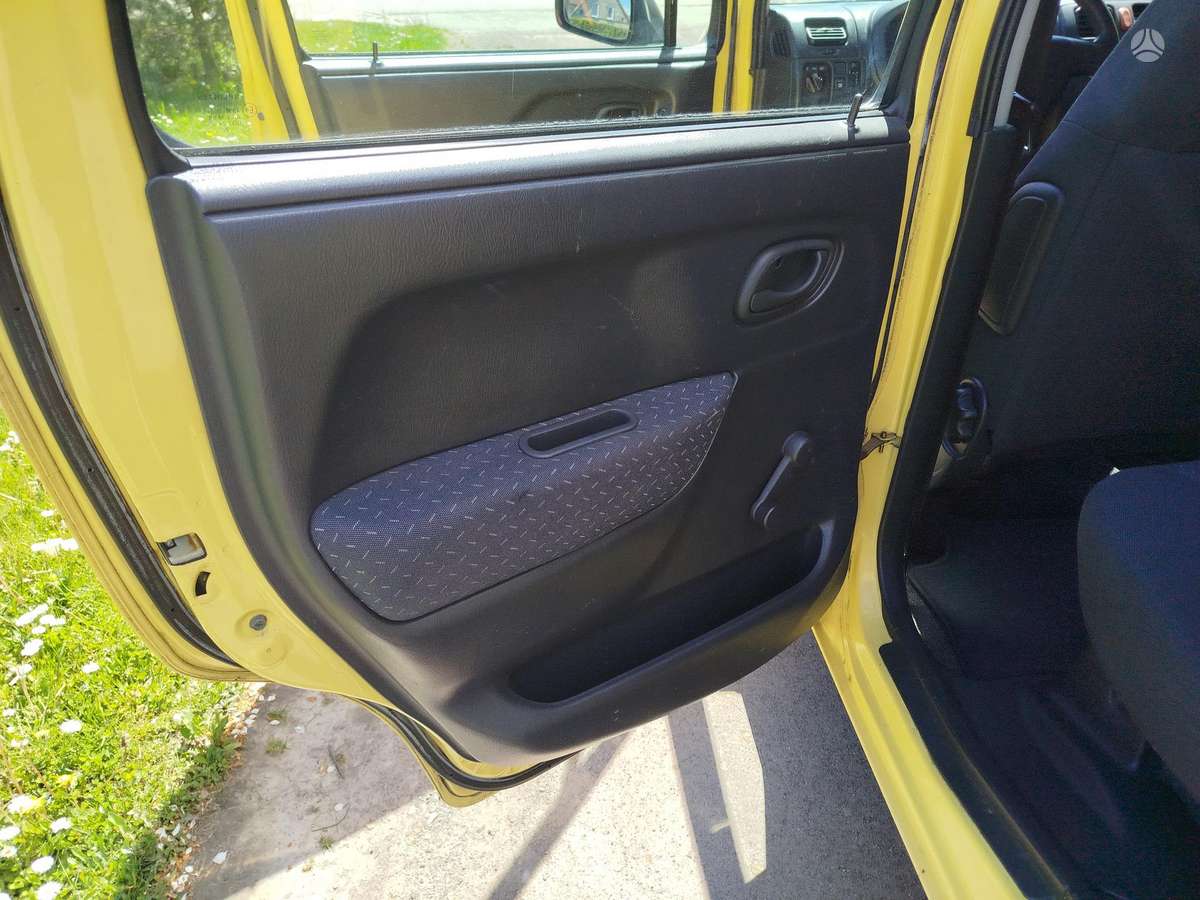 Suzuki Wagon R+, 1.3 l., saloon / sedan