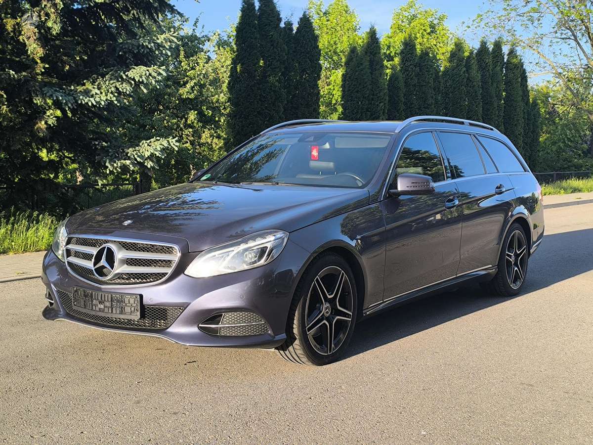 Mercedes-Benz E300, 3.0 l., Универсал