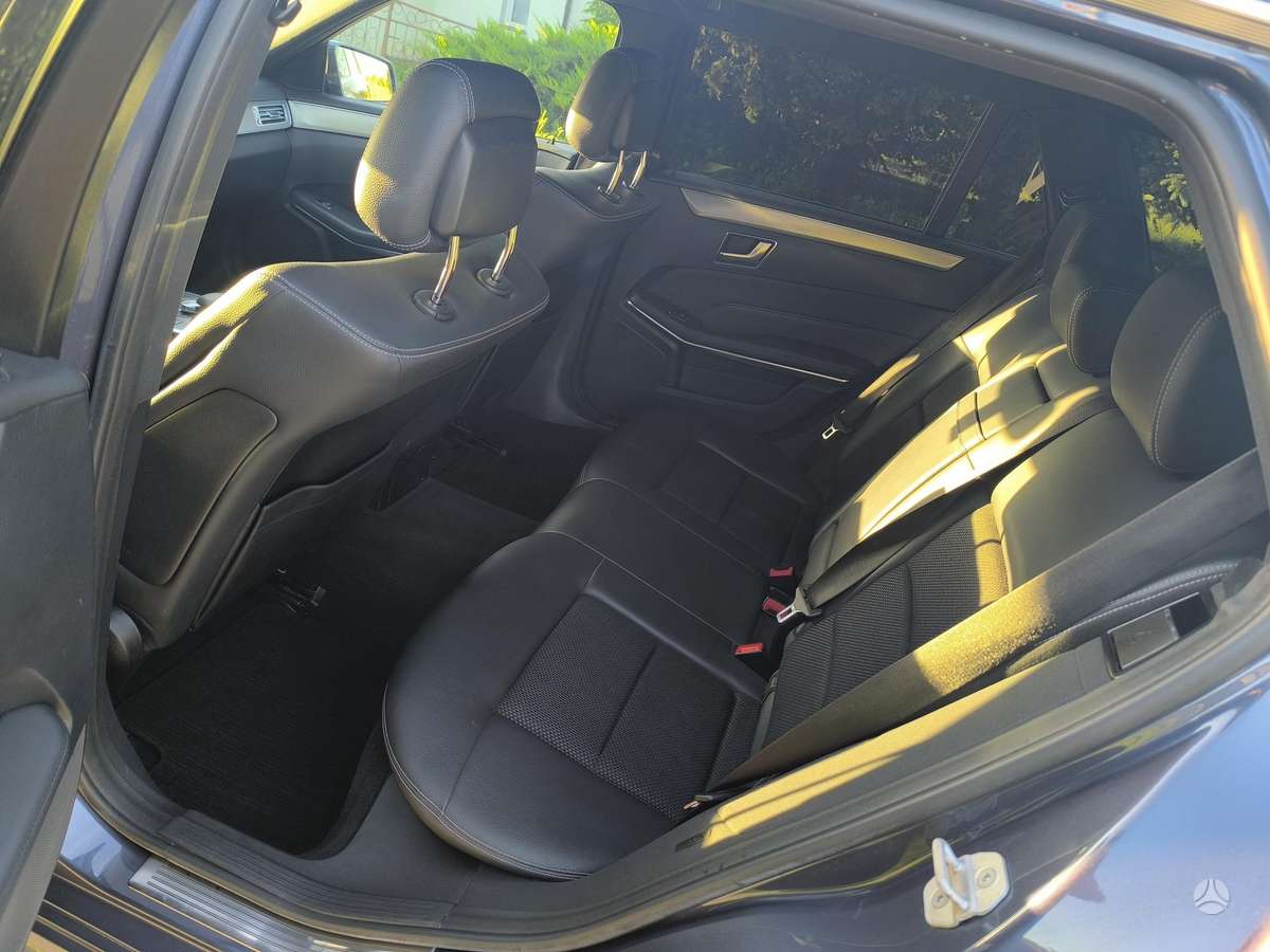 Mercedes-Benz E300, 3.0 l., Универсал