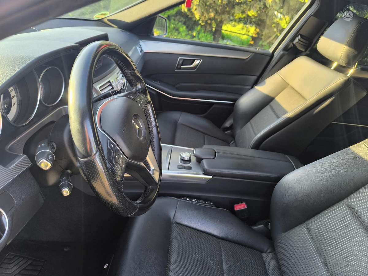 Mercedes-Benz E300, 3.0 l., Универсал