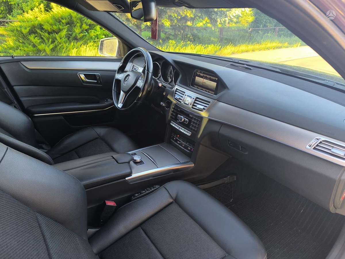 Mercedes-Benz E300, 3.0 l., Универсал
