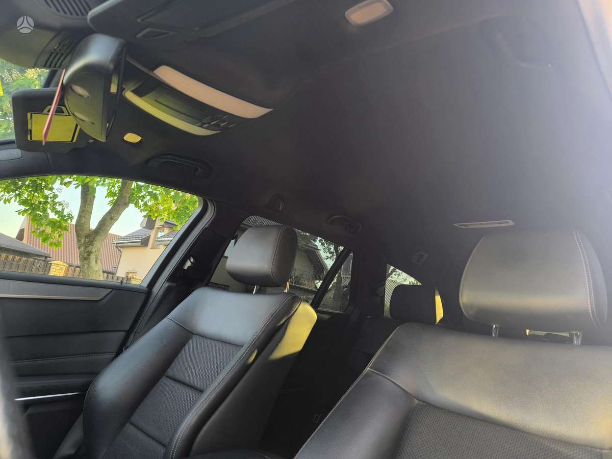 Mercedes-Benz E300, 3.0 l., Универсал