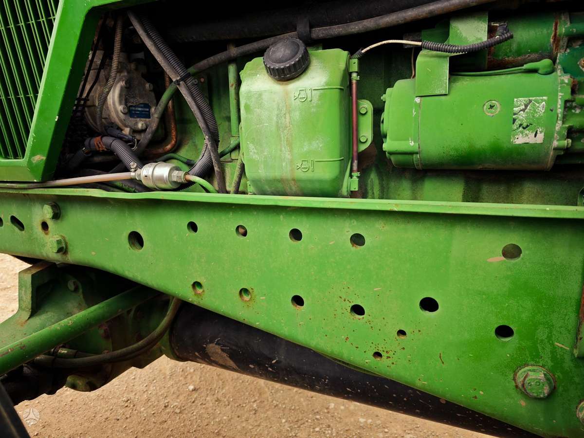 John Deere 7700, tractors