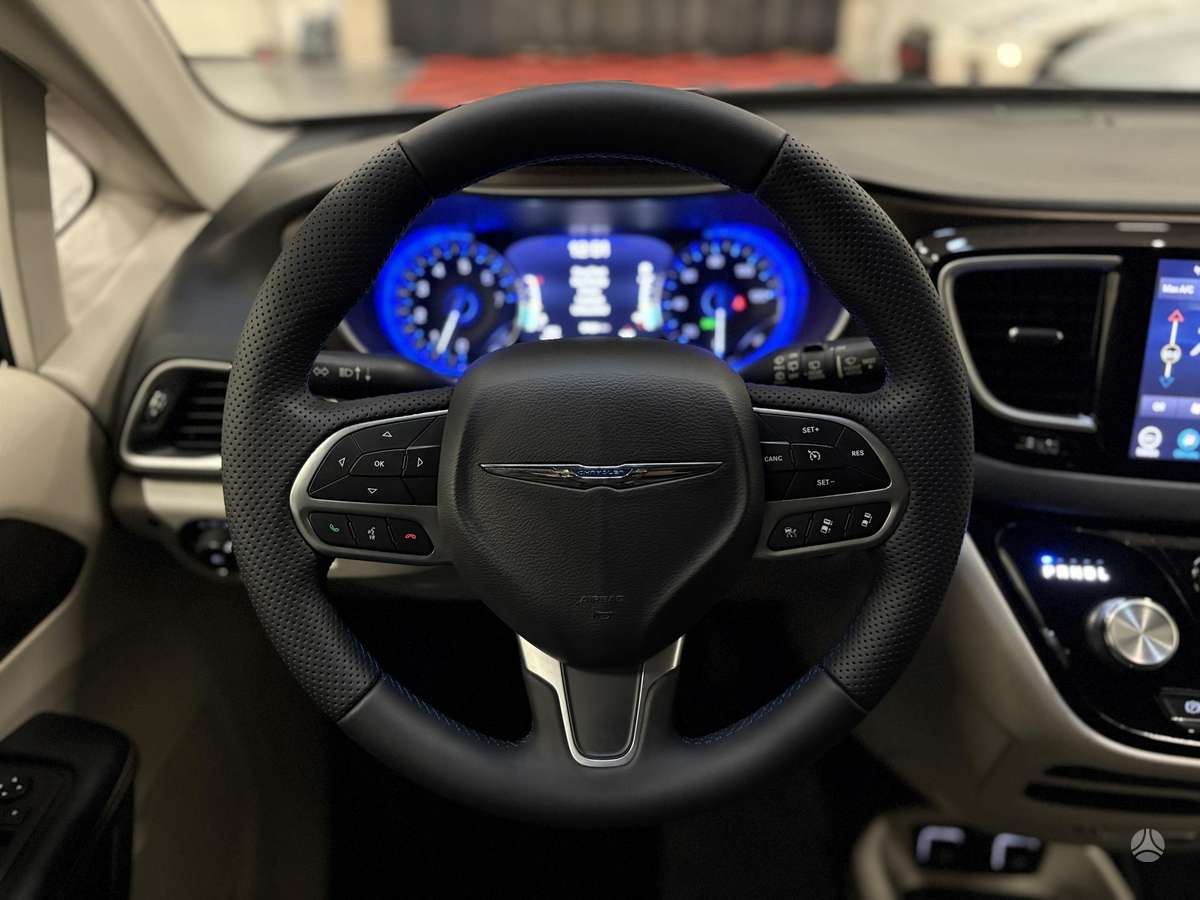 Chrysler Pacifica, 3.6 l., Минивэн