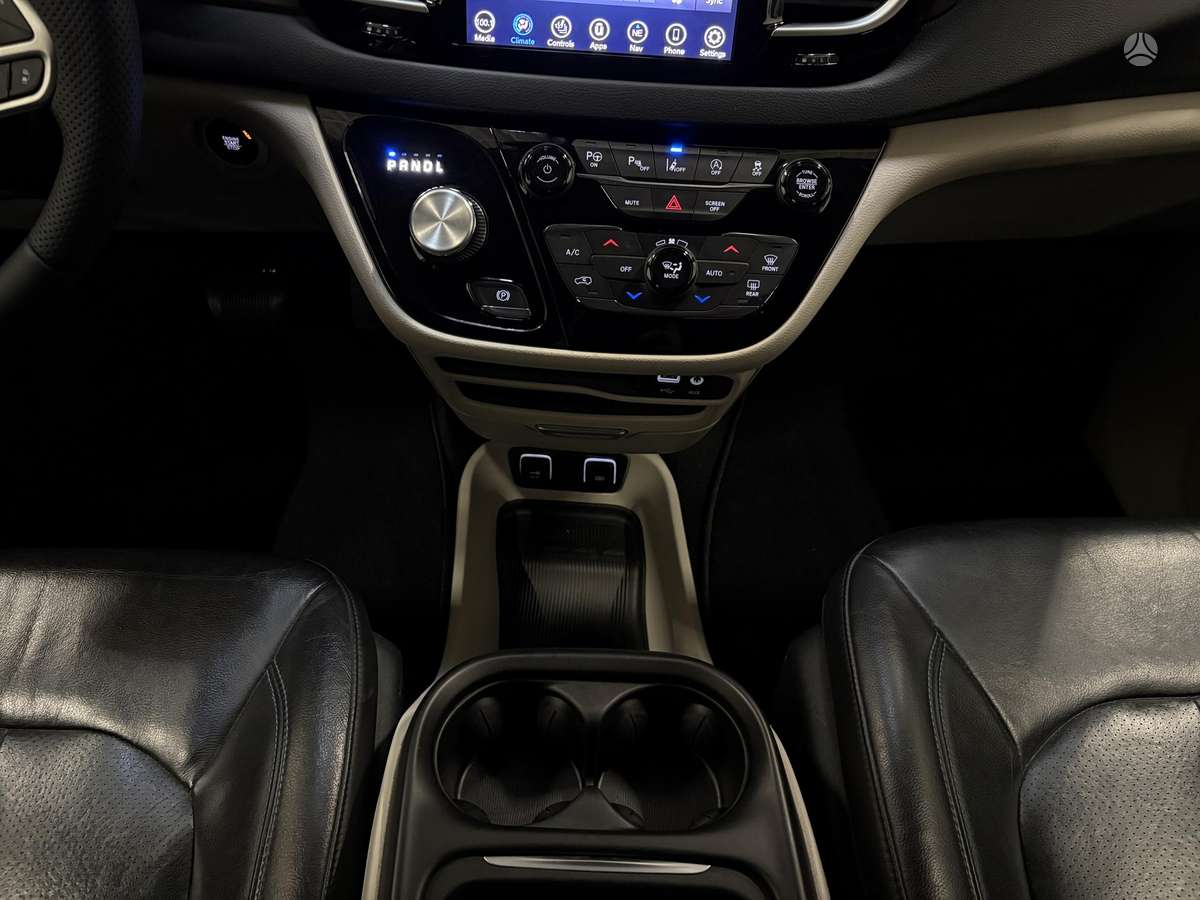 Chrysler Pacifica, 3.6 l., Минивэн