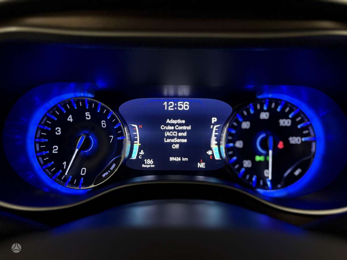 Chrysler Pacifica, 3.6 l., Минивэн