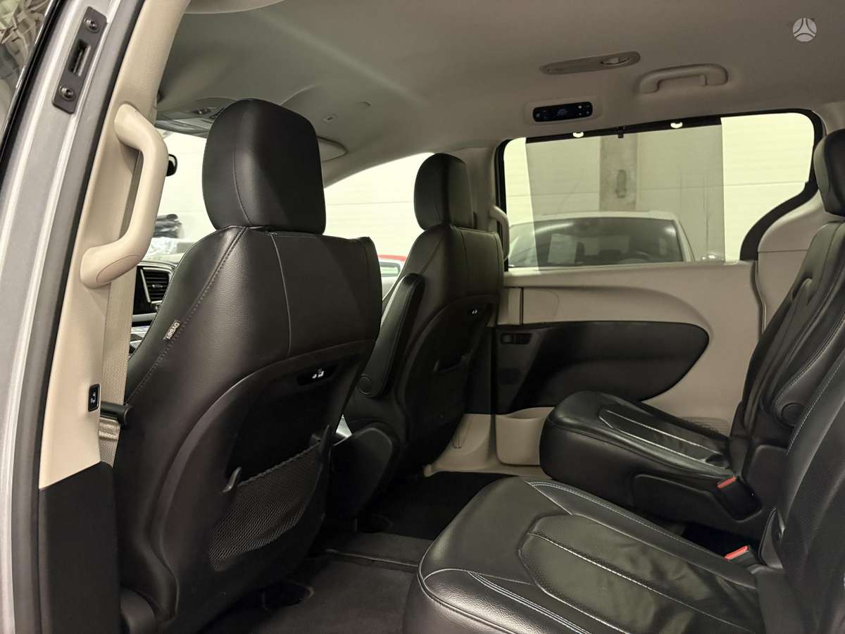 Chrysler Pacifica, 3.6 l., Минивэн
