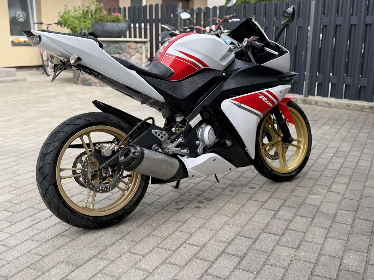 Yamaha YZF 125cc, superbikes
