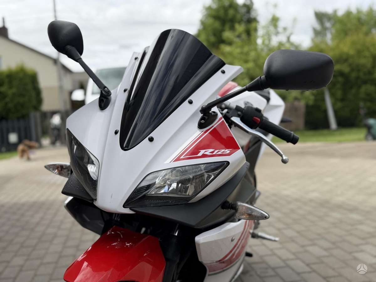 Yamaha YZF 125cc, superbikes