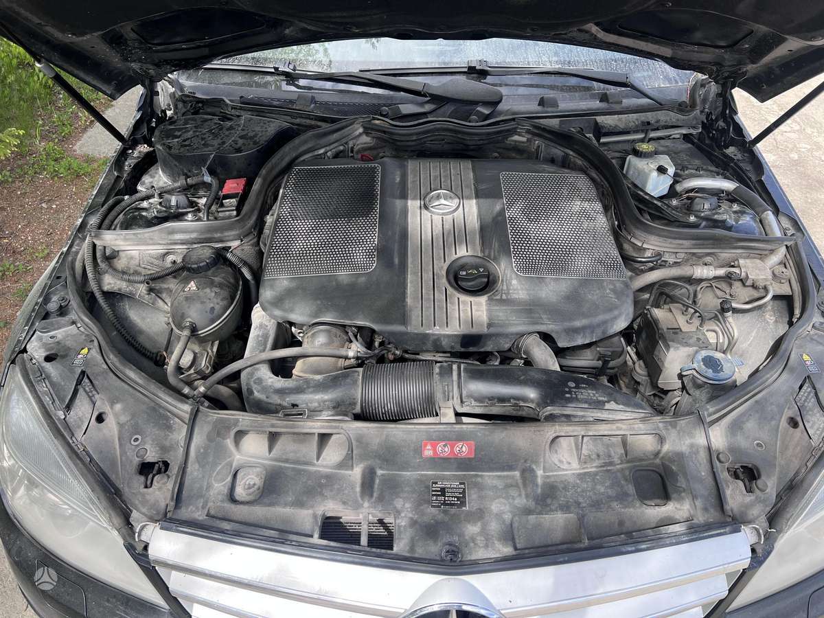 Mercedes-Benz C200 по частям