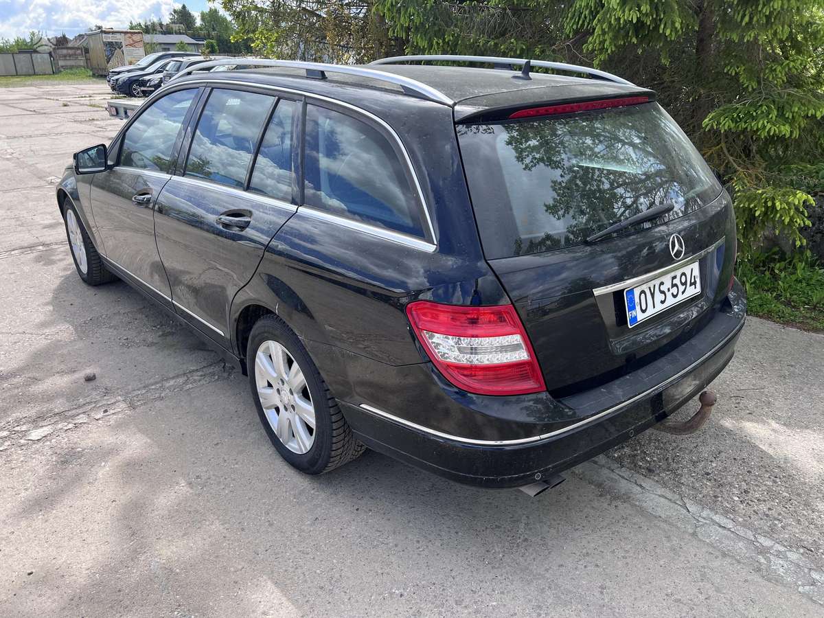 Mercedes-Benz C200 по частям
