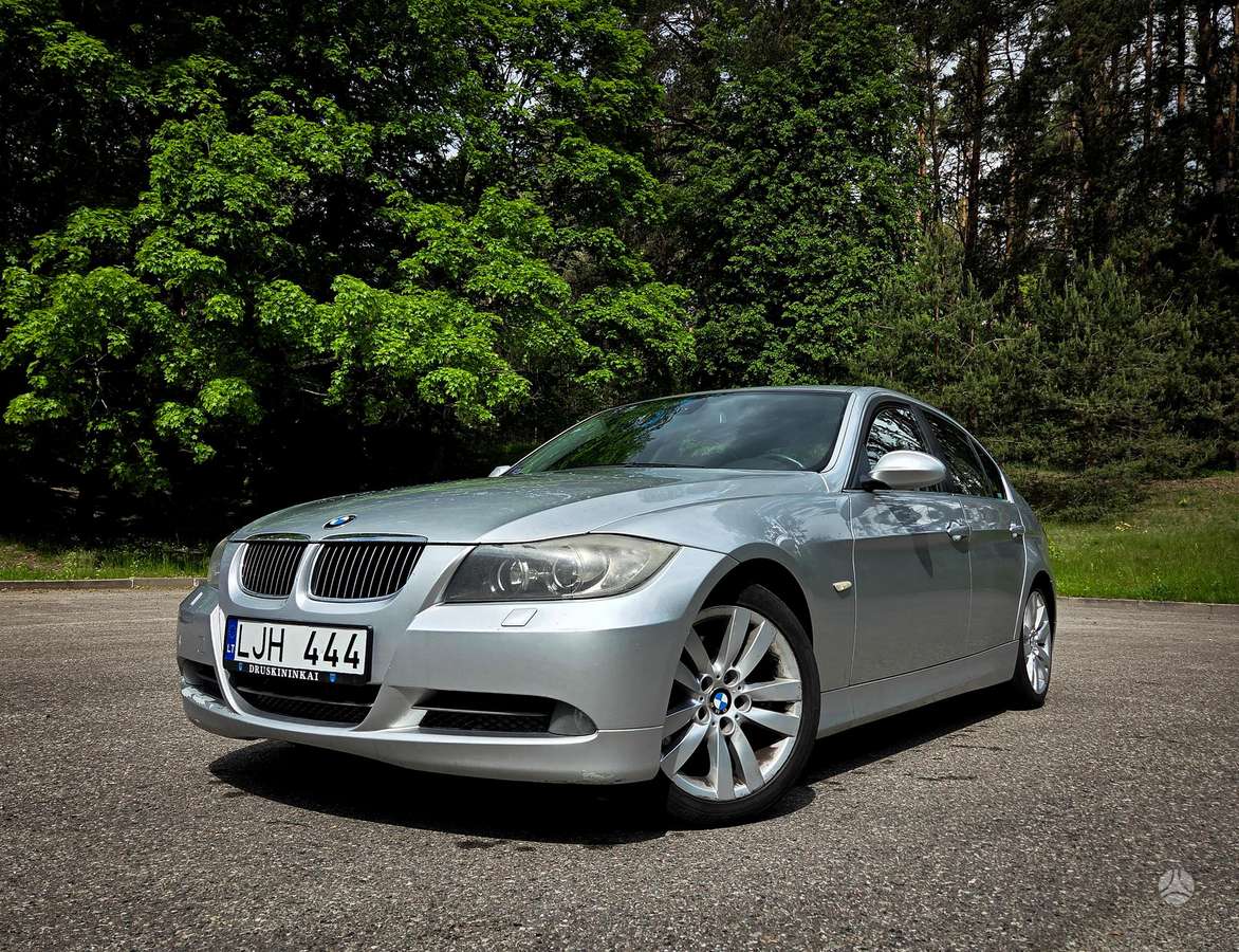 BMW 330, 3.0 l., Седан