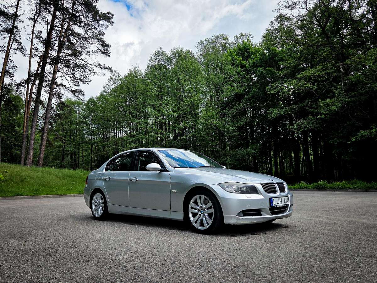 BMW 330, 3.0 l., Седан