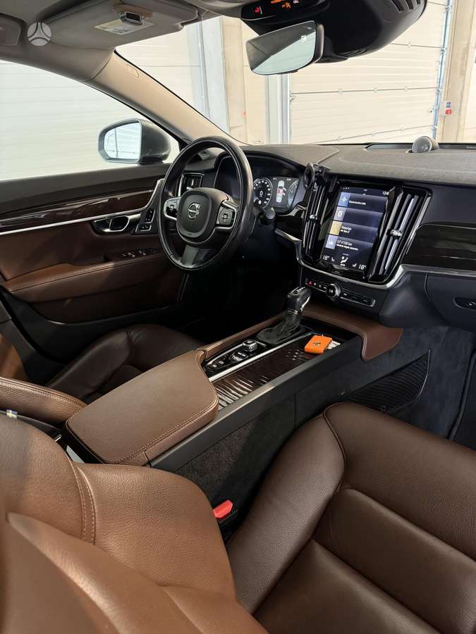 Volvo S90, 2.0 l., Седан