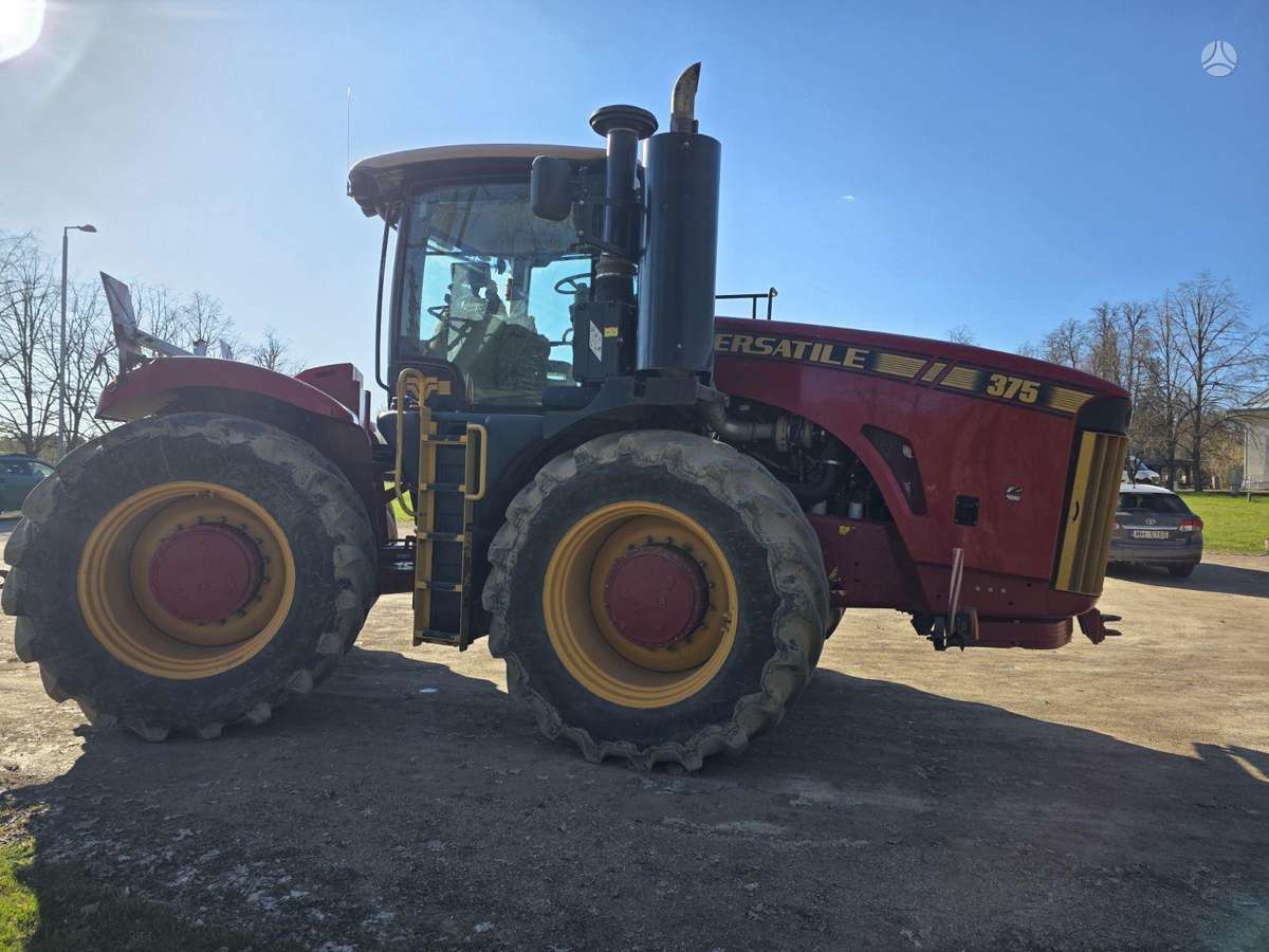 VERSATILE 375, traktori