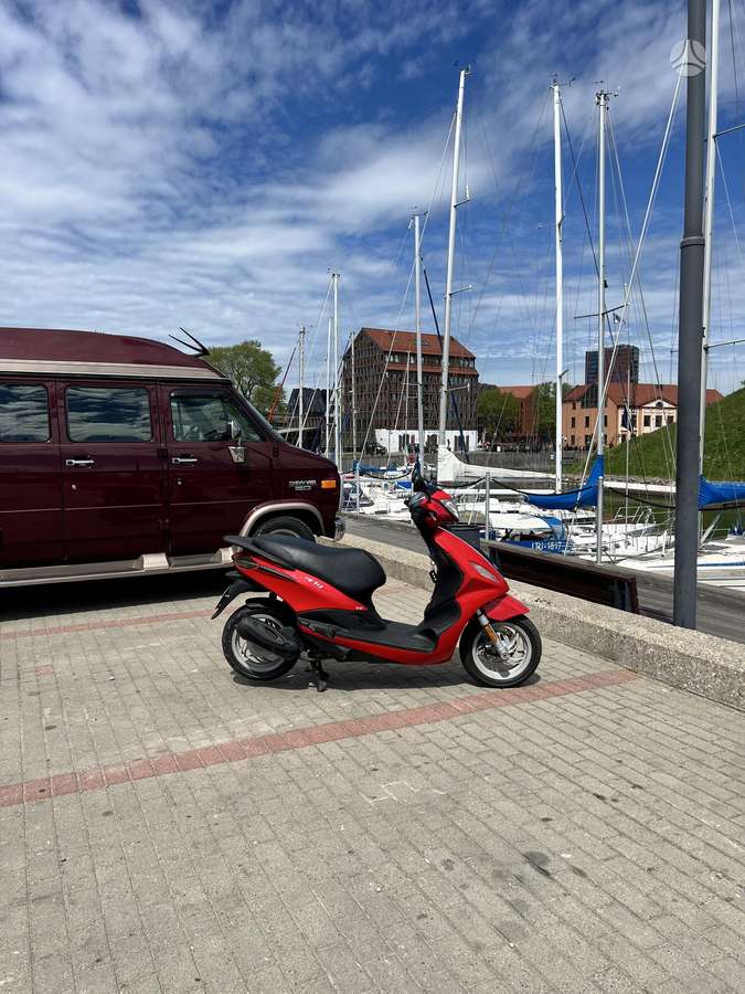 Piaggio Fly 49cc, мотороллеры / мопеды
