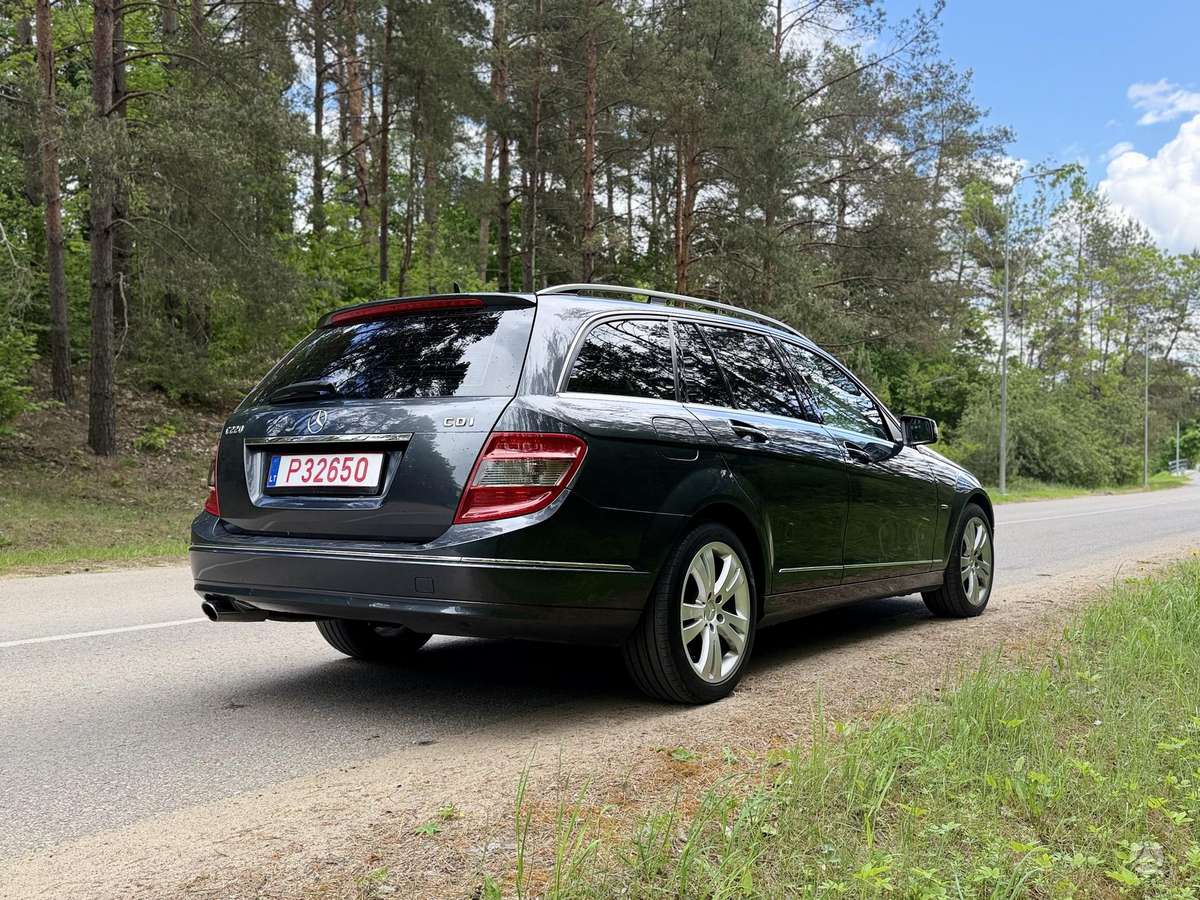 Mercedes-Benz C220, Универсал