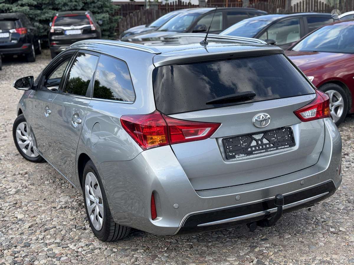 Toyota Auris, 2.0 l., Универсал