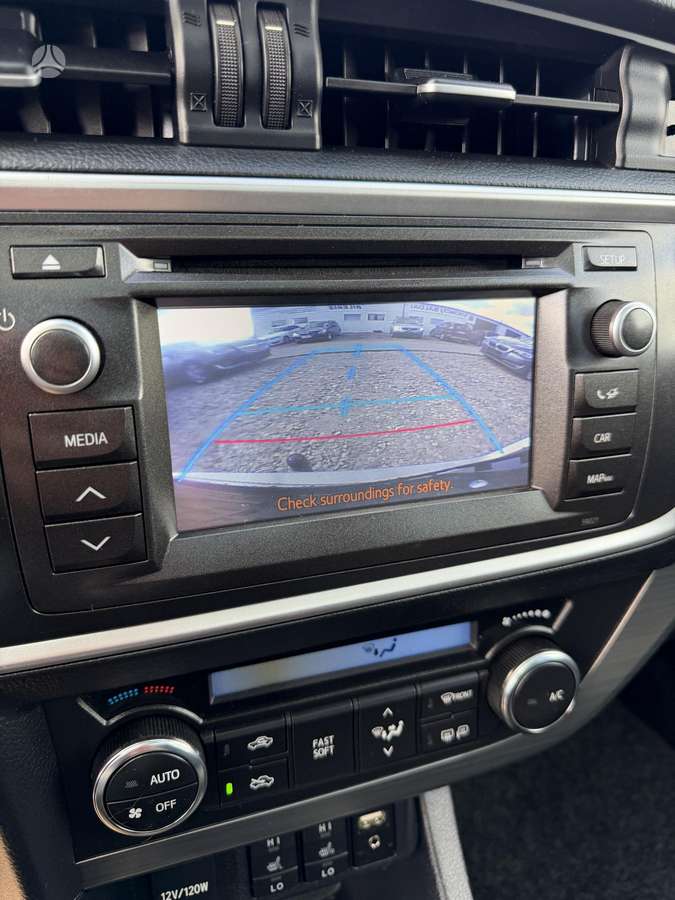 Toyota Auris, 2.0 l., Универсал