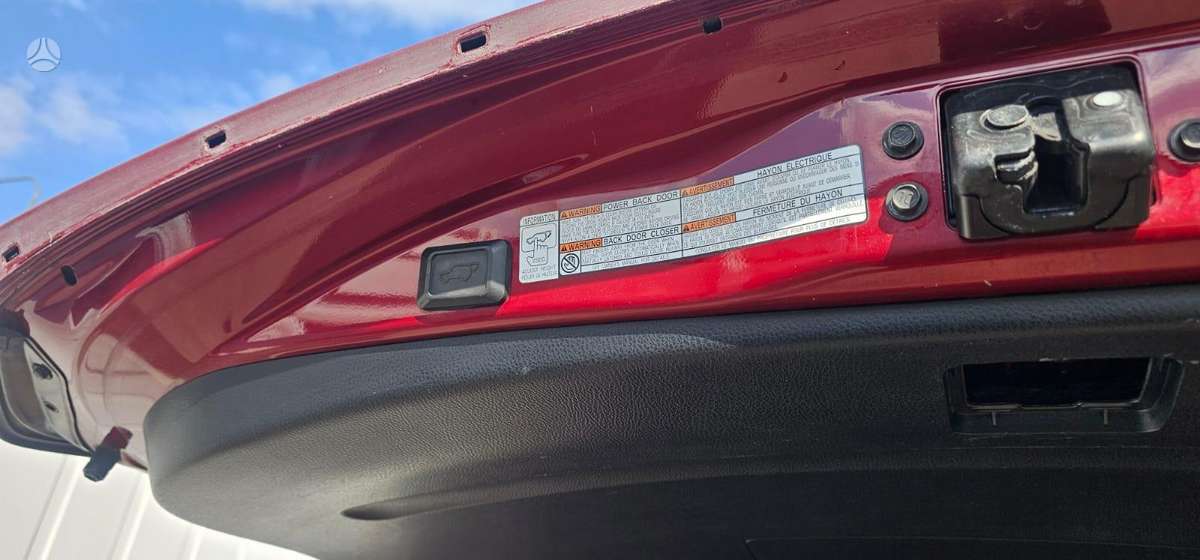 Toyota RAV4 - 8