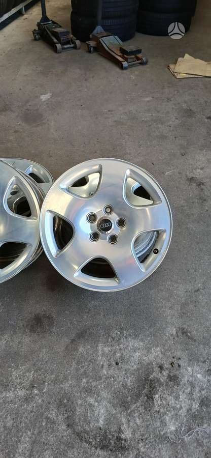 Audi, lengvojo lydinio, R17