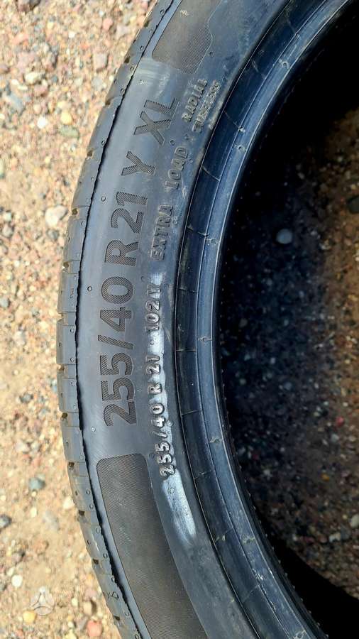 Continental, summer 255/40 R21