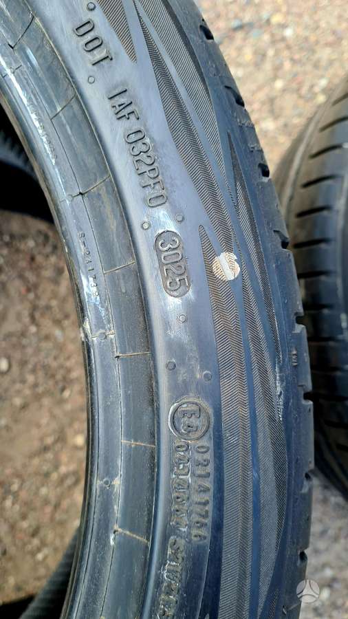 Continental, летние 255/40 R21