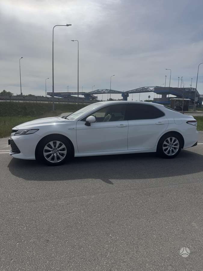 Toyota Camry - 11