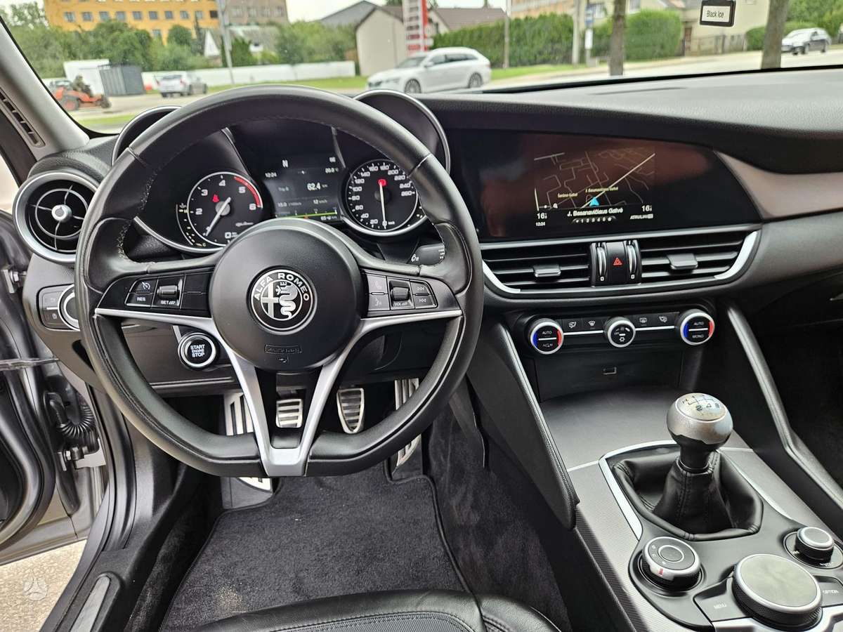 Alfa Romeo Giulia, 2.1 l., Седан