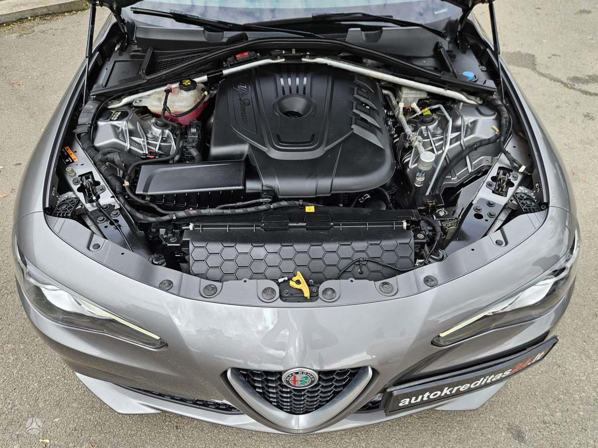 Alfa Romeo Giulia, 2.1 l., Седан