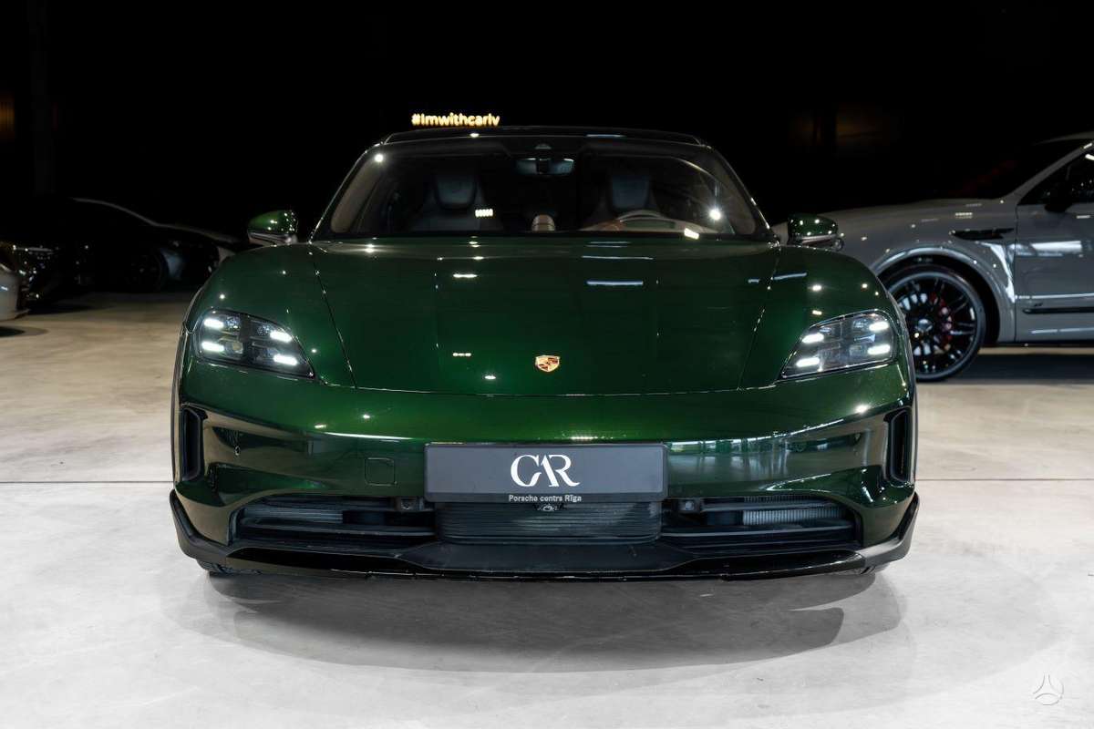 Porsche Taycan - 2