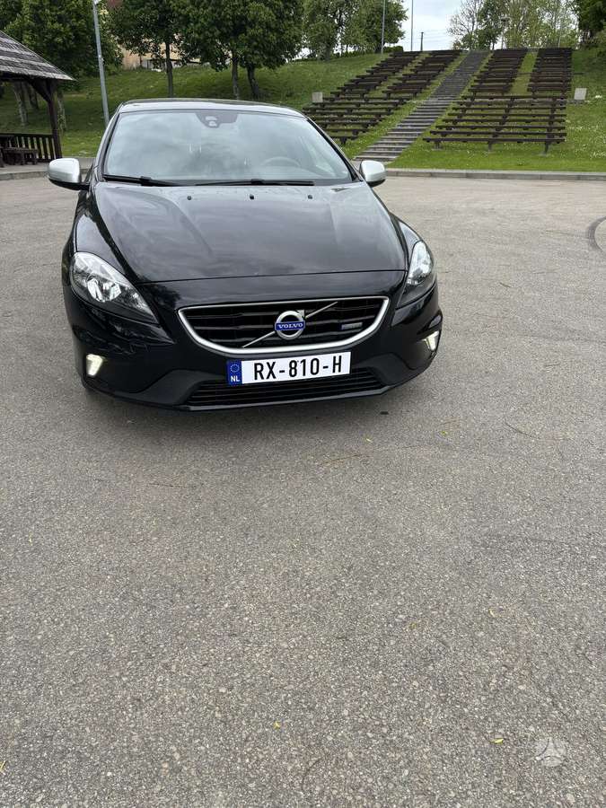 Volvo V40, 2.0 l., Хэтчбек