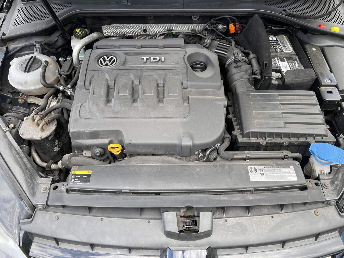 Volkswagen Golf rezerves daļās