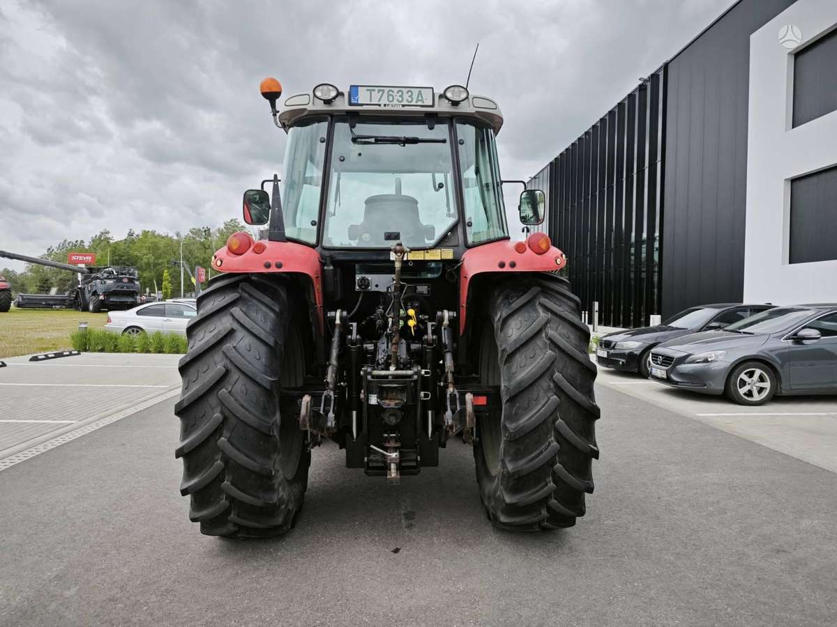 Massey Ferguson 5455, traktoriai