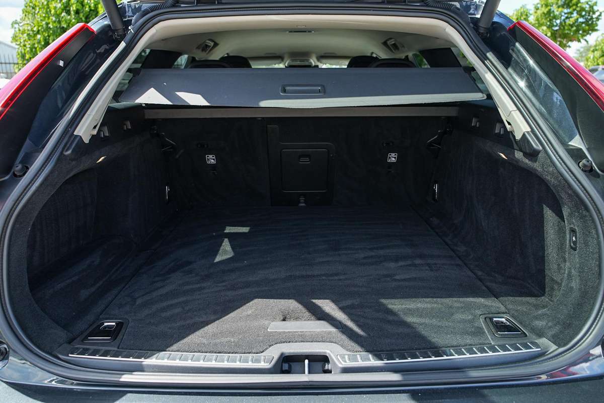Volvo V90, 2.0 l., Универсал