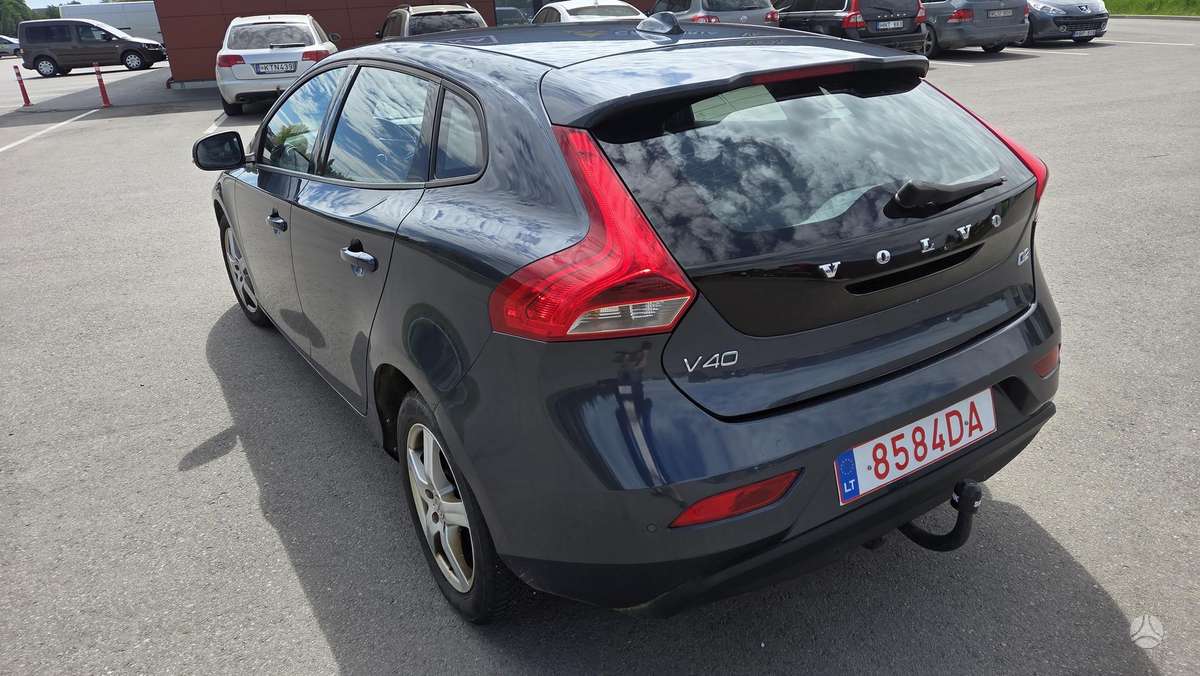 Volvo V40, 2.0 l., universalas