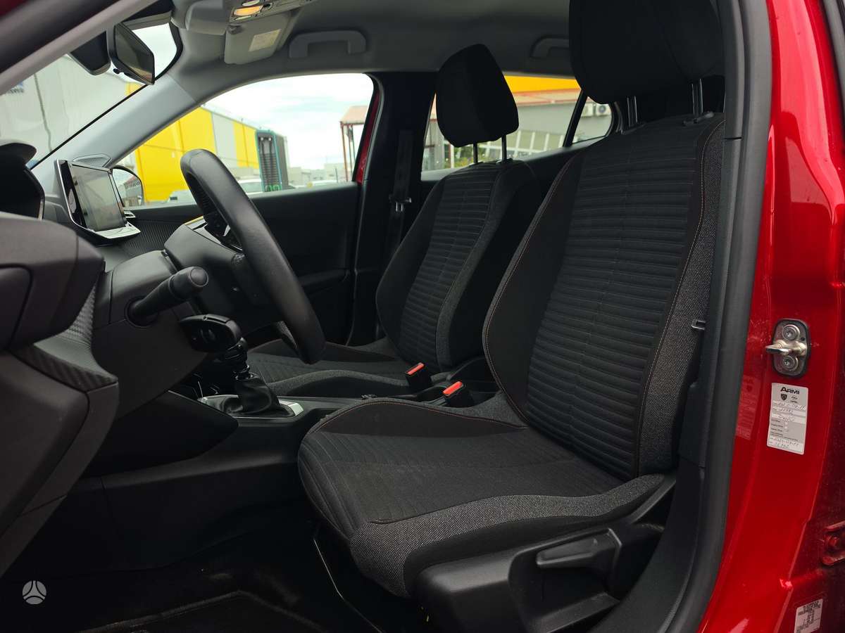 Peugeot 2008 - 11