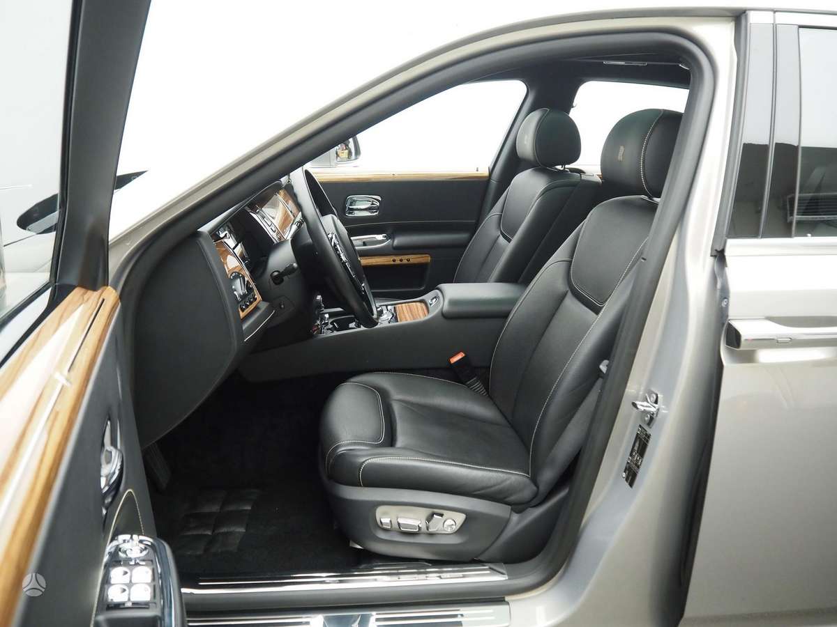 Rolls-Royce Ghost, 6.6 l., saloon / sedan