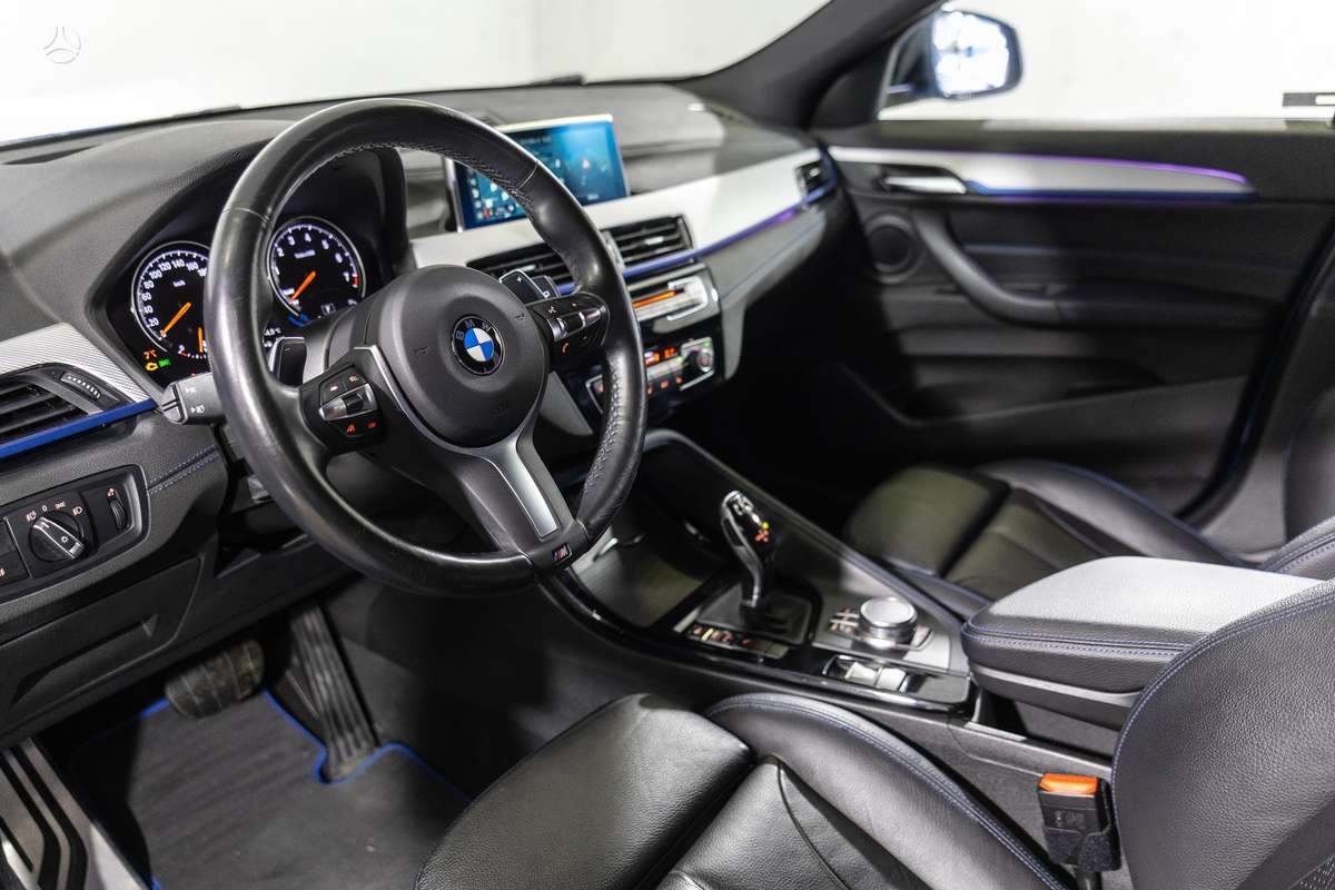 BMW X2, 2.0 l., off-road / crossover