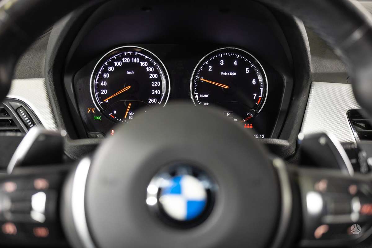 BMW X2, 2.0 l., off-road / crossover