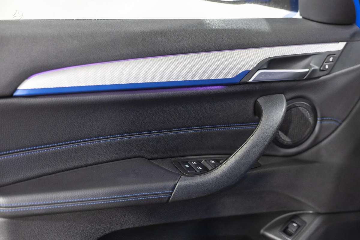 BMW X2, 2.0 l., Внедорожник / Кроссовер